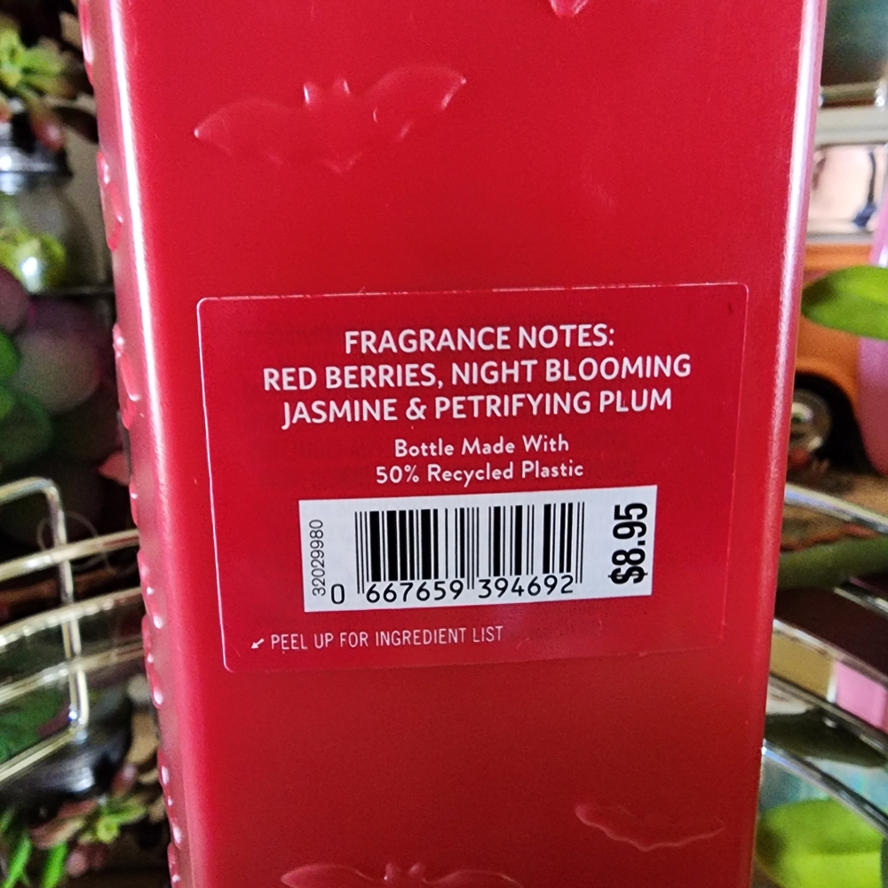 Bath & Body Works 2 Foaming Hand Soaps Vampire Blood & Ghoul Friend - Picture 4 of 8